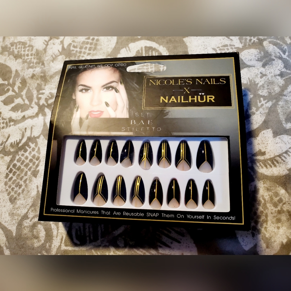 NICOLE'S NAILS - STILETTO BAE